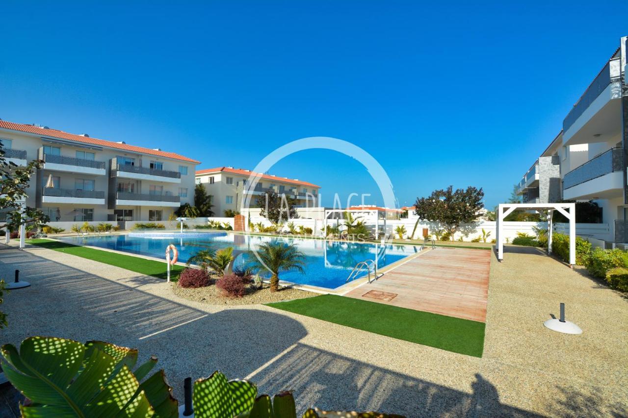 ♥ Sunny&Cozy Family Apartment ★ Walk To The Beach☼ Paralimni Esterno foto
