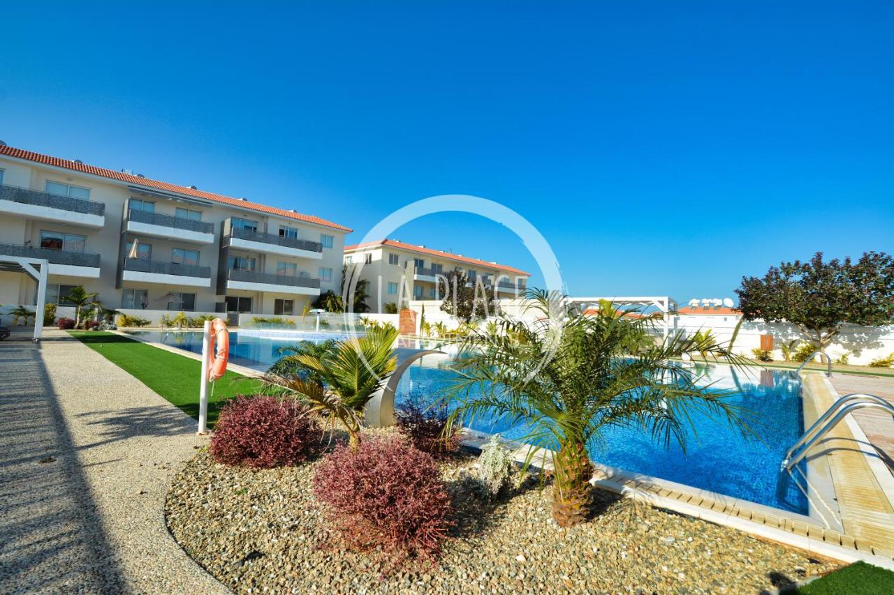 ♥ Sunny&Cozy Family Apartment ★ Walk To The Beach☼ Paralimni Esterno foto