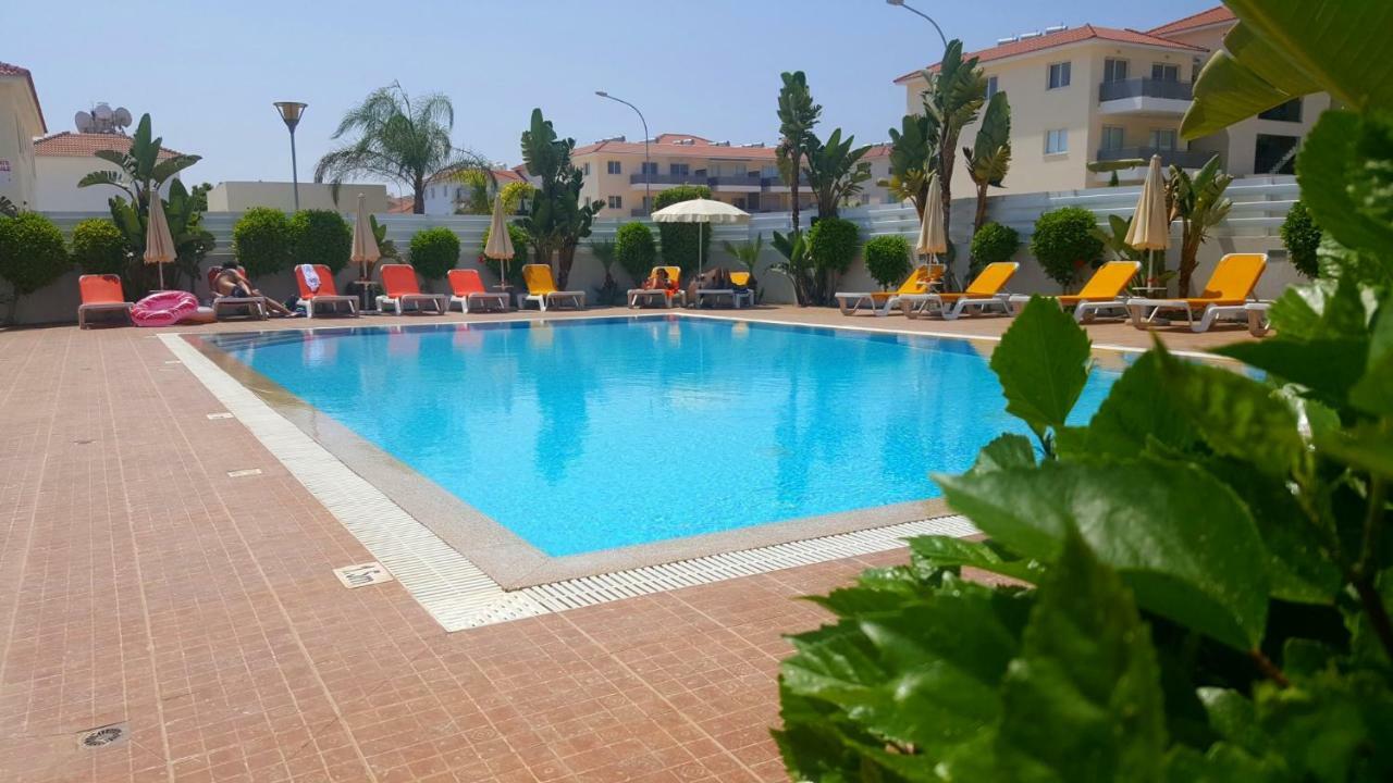 ♥ Sunny&Cozy Family Apartment ★ Walk To The Beach☼ Paralimni Esterno foto